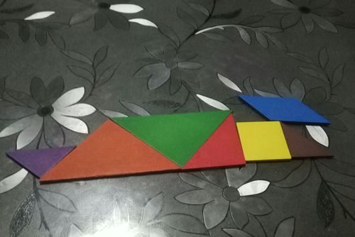 陈奕都作品:七巧板里的远古世界