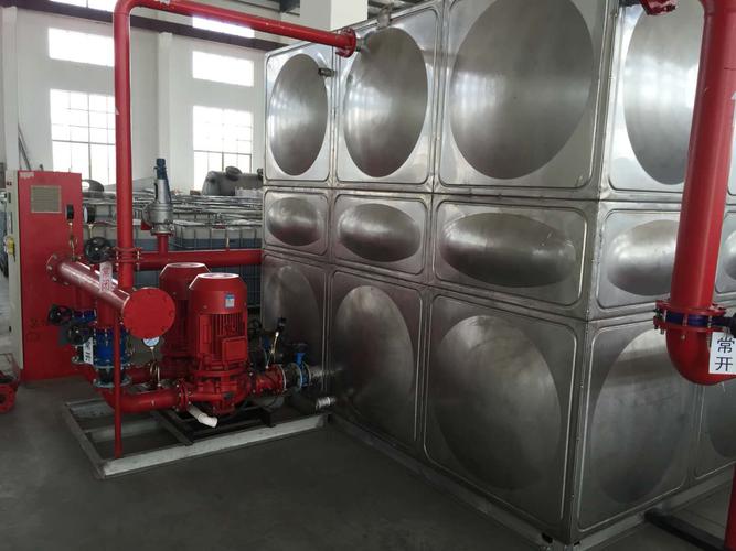 首页 江苏苏阳玻璃钢复合材料有限公司 新闻资讯 箱泵一体化消防增压