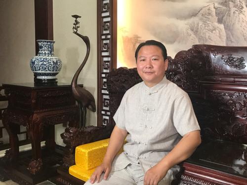 王洪年的个人展示页