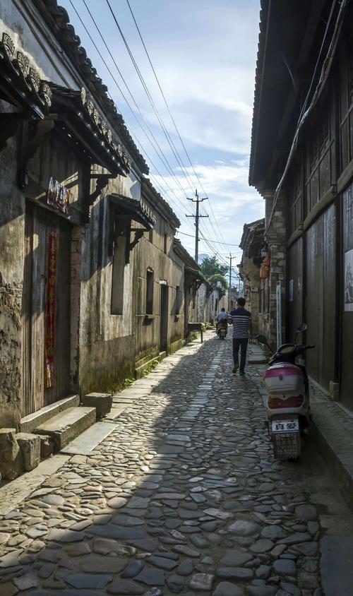 老街 写美篇南阳古街位于位于安徽省宣城市泾县桃花潭镇境内(青弋江上