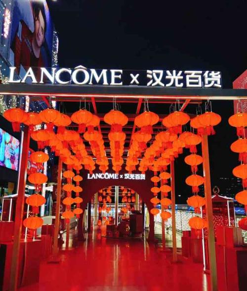 汉光百货-"老牌商城,西单口的位置,能撑起商业街的门.