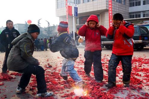 农村过年不让放炮,合理吗?