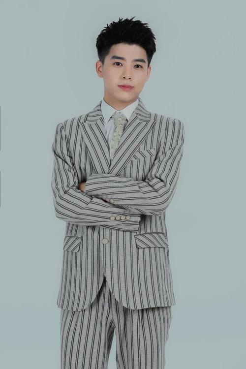 飘柔 走进咱们东营的 银座东营中心店 综艺频道主持人点点,宇鑫 带领