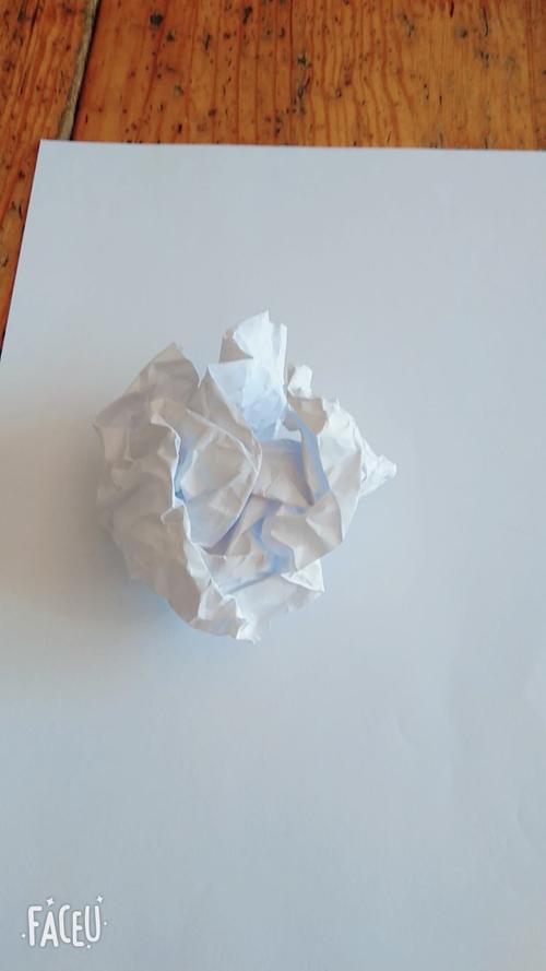 一双小小手轻轻的把我揉成团