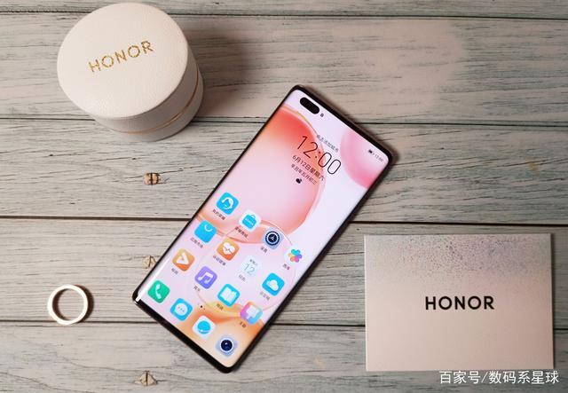 荣耀60 pro坚持堆料,5400mah 100w快充,售价依旧厚道