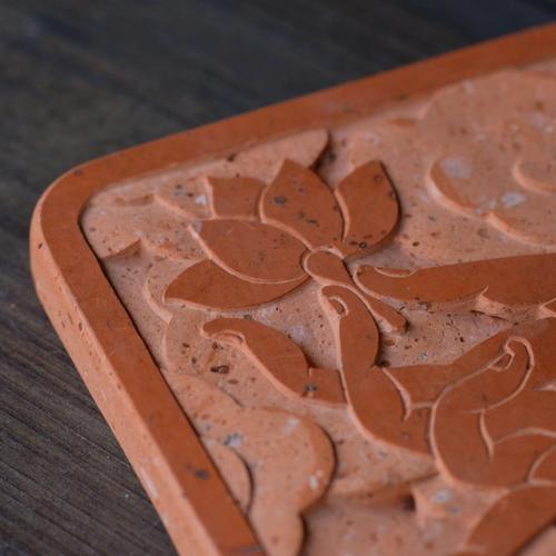 传承千年闽南红方寸之间谱新篇这位石井人将闽南红砖雕刻玩活了