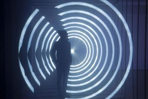 新媒体作品中的造梦艺术