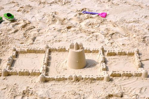 我们的沙子城堡堆好了