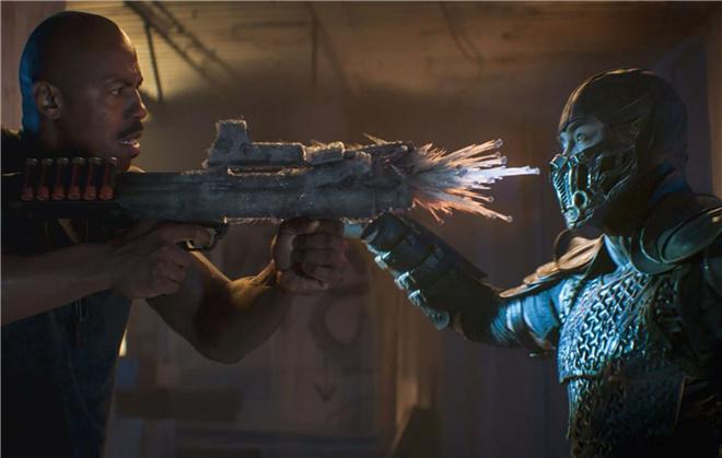 温子仁监制真人快打曝新海报主演霸气亮相