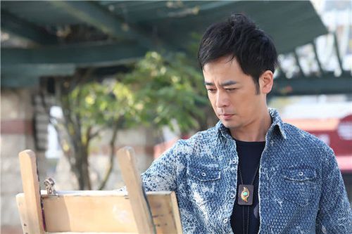 剧中,由内地青年男演员姚卓君饰演的舅舅汪勇,因其憨厚幽默的形象,一
