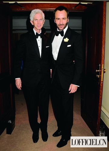 om ford和爱人richard buckley一起出席活动