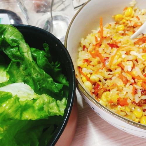 生菜包饭