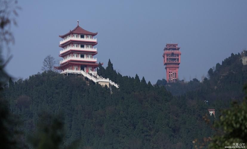 凤凰山上凤凰楼 - 达州摄影 - 凤凰山下 - www.dz19.