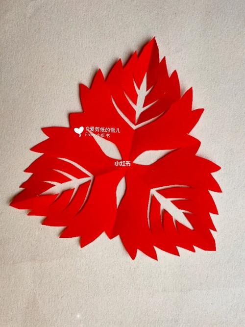 三折树叶剪纸_剪纸_兴趣爱好_手工