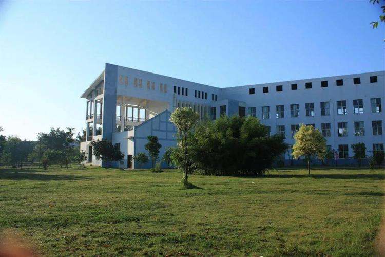 【小升初攻略】2021年南宁希高博雅初中开启报名