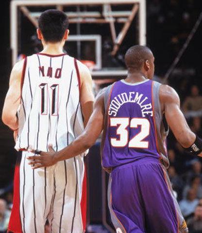 姚明和小斯的最佳新秀之争是不是nba史上最激烈的一次