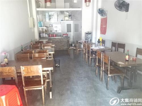 高档小区临街50平米粉面馆转让