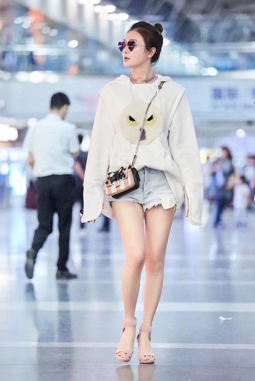 娱乐资讯,明星日常,时尚穿搭