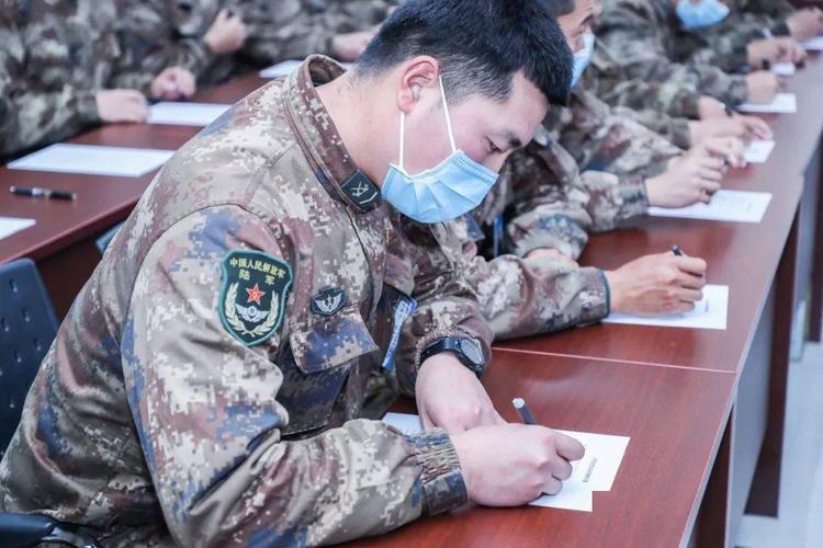 积极为部队官兵排忧解难,共同维护国防利益和军人军属合法权益