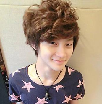 男士纹理烫发型图片蓬松有型很有质感的男生纹理烫