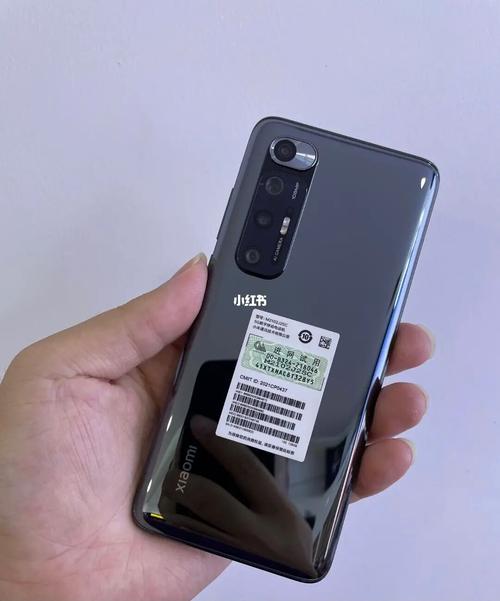 曲面屏  双扬声器,哈曼卡顿扬声器 音质挺好   870处理器  性能强悍