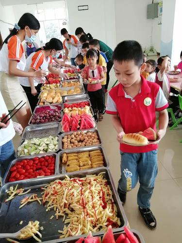 2020年《池洞镇欢乐佳幼儿园》毕业班美食分享会