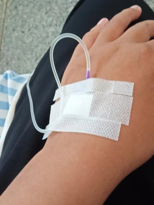 来医院吊水也太疼了,0101_医疗健康_医疗健康其他