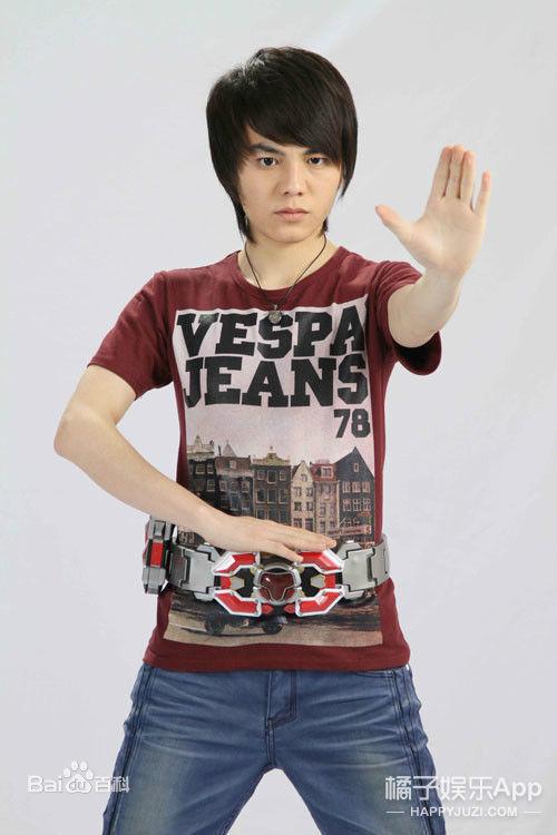 还记得《铠甲勇士刑天》里的李昊天吗,他现在长这样!