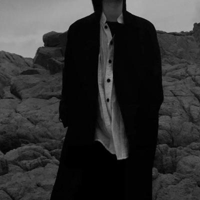 黑白高冷部位男头神明给我最难熬的日子里唯一的甜头就是你