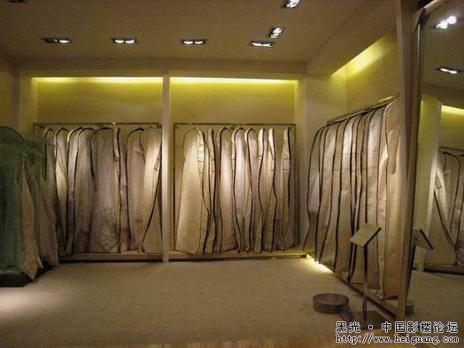 影楼服装区实景设计1