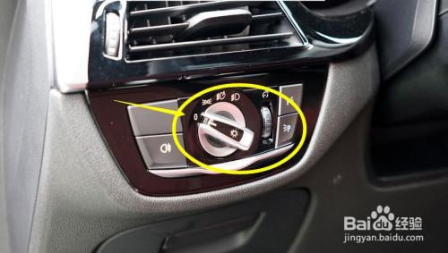 宝马车灯怎么开关