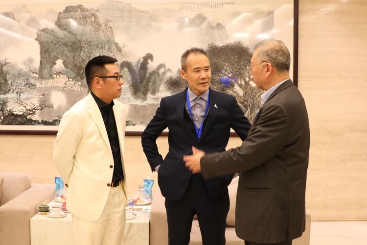 深圳市手機行業協會會長孫文平受邀出席社會組織總會年會,共同唱響新