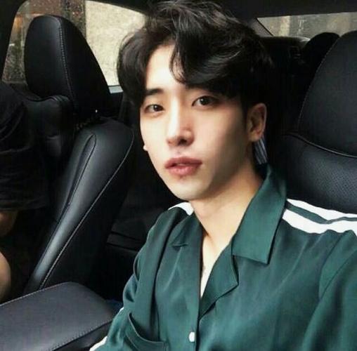 说好以后不要再哭80后男生头像