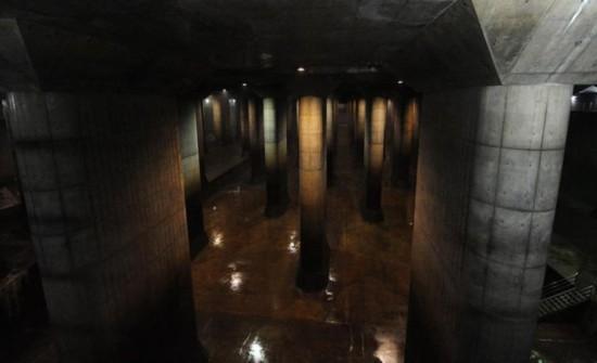 日本排水系统堪称泄洪"地下神殿"(组图)