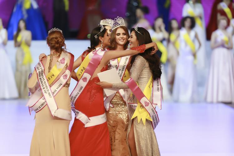  p> a target="_blank" href="/item/世界旅游小姐大赛/8862660" data