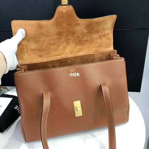 16soft焦糖色中号_焦糖色_黑白奢侈品攻略_思琳怎么样_包包_celine