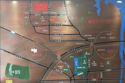 项目位于扬州市邗江区方巷镇中心,东侧扬菱公路,南接瘦西湖路,扬子江