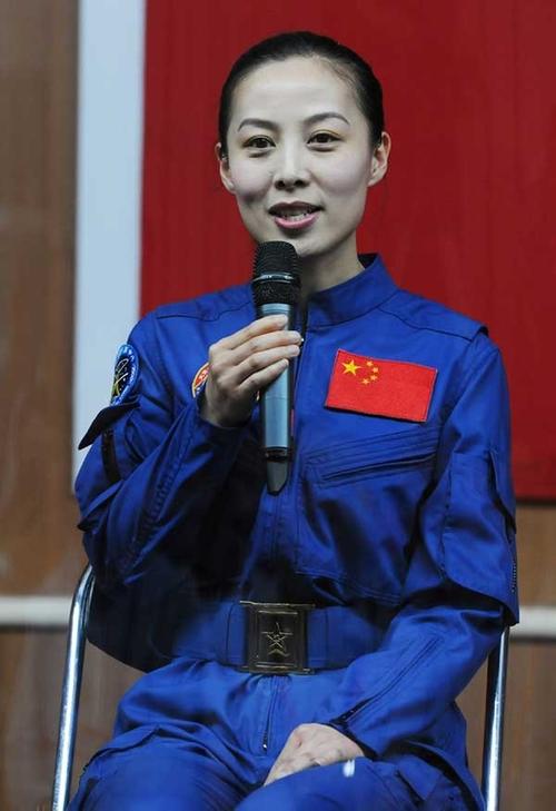 中国空间站首位女航天员