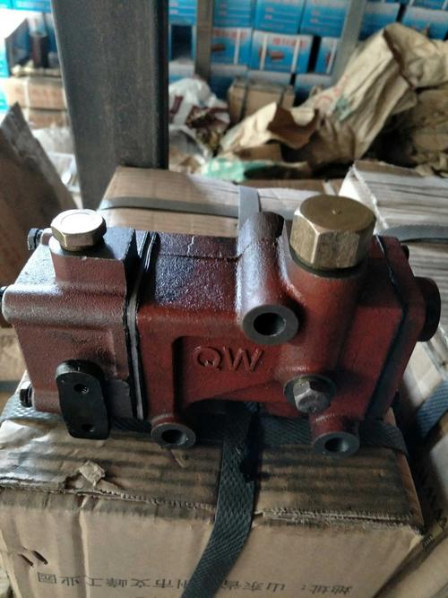 福田雷沃殴豹时风鲁中 泰山等小四轮拖拉机液压分配器