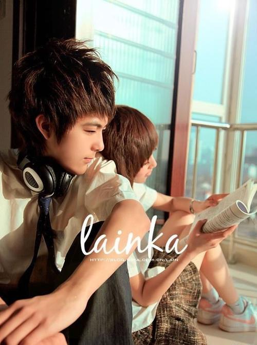 天空下最浪漫的非主流情侣完美图片