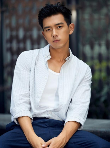 李现对前女友钟楚曦的情书曝光!文笔炸天,第一句话就看哭网友