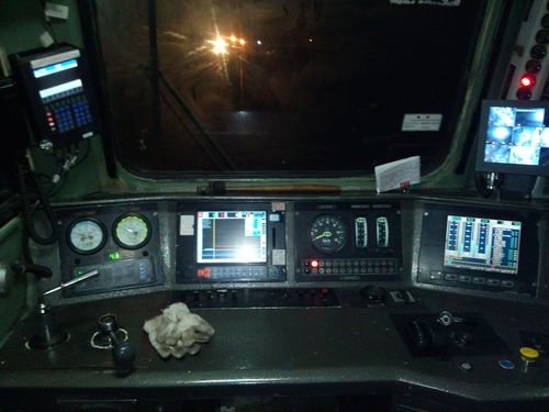 火车头驾驶室是什么样的