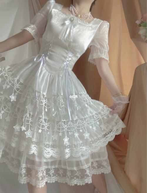 给自己做的第一条公主裙_公主裙_兴趣爱好_手工