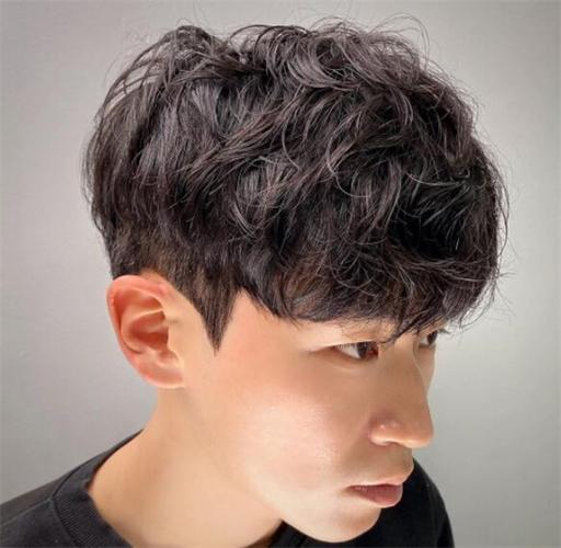 烫发发型男生质感烫发最新款男士质感烫发发型