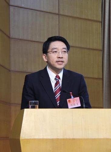 高朋同志当选为顺义区人民政府区长