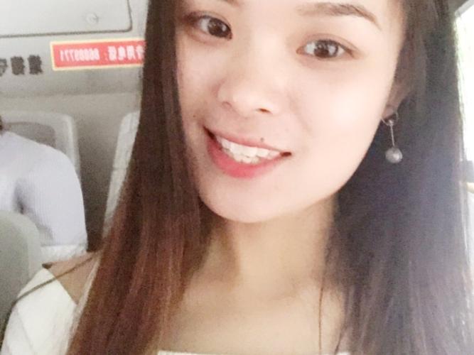 wuli素素姐姐正在直播