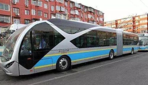 年底北京新能源公交车占比达七成