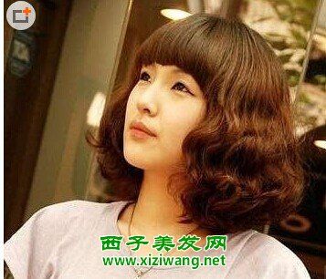 齐肩发烫发尾发型图片