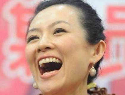 章子怡,作为娱乐圈大姐大,她的辉煌毋庸置疑,   获奖无数