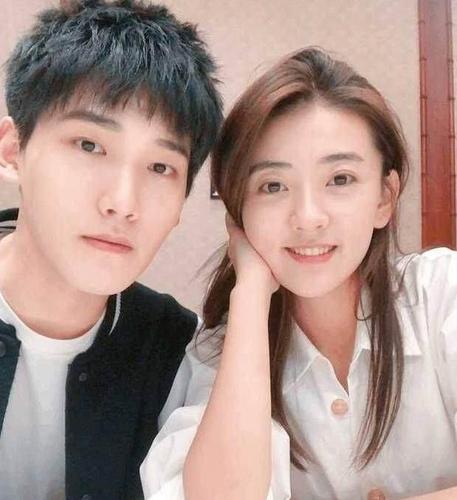 《双世宠妃》梁洁中戏女神,看蒲巴甲跟梁洁求婚后邢邵林是什么态度